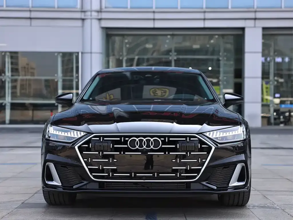 Audi A7L — фото 9