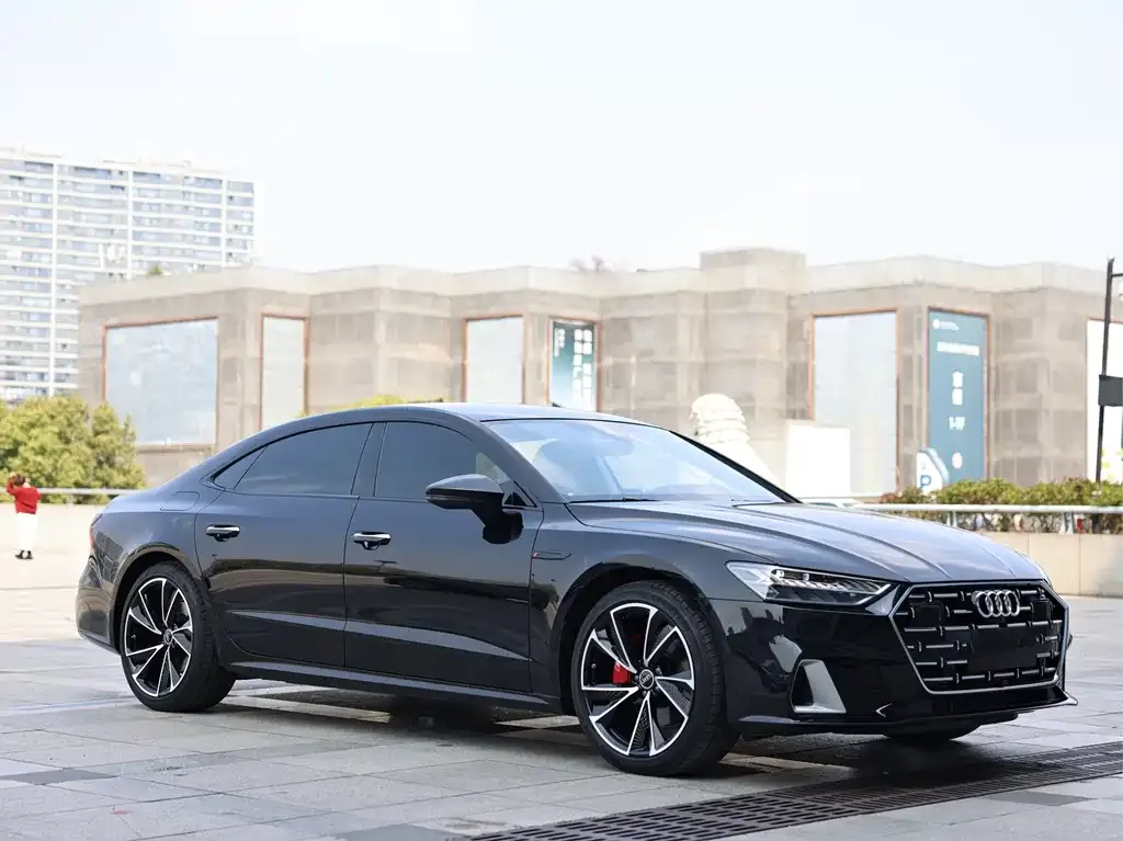 Audi A7L — фото 7