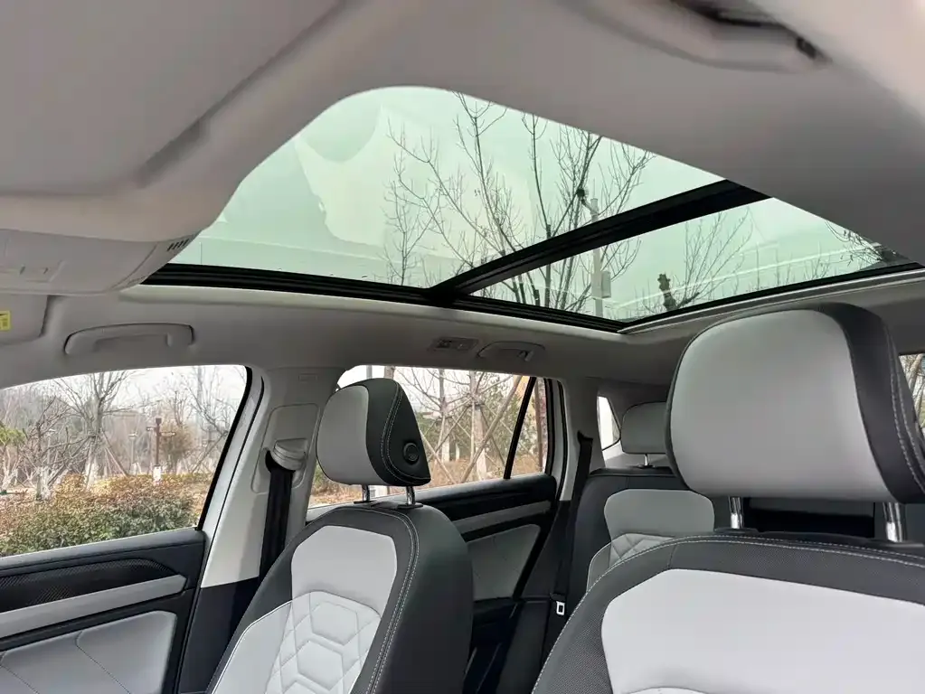 Volkswagen Tayron 2023 из CN, фото 2