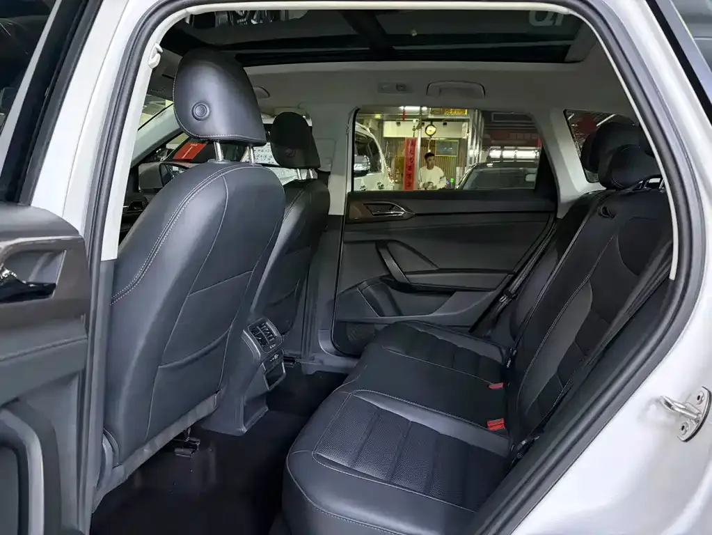 Volkswagen Tharu 2021 из CN, фото 10
