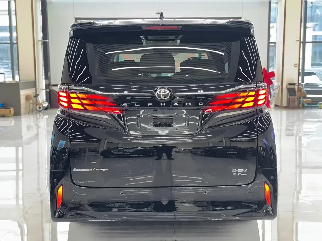 Toyota Alphard 2024 из CN, фото 7
