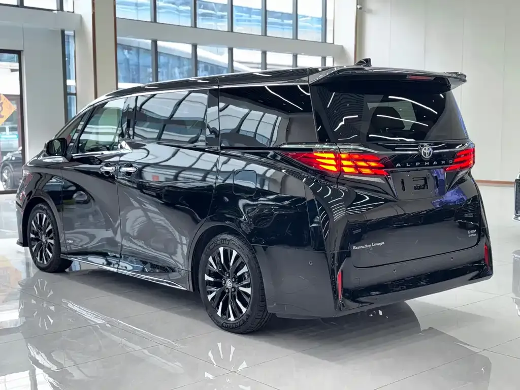 Toyota Alphard 2024 из CN, фото 6