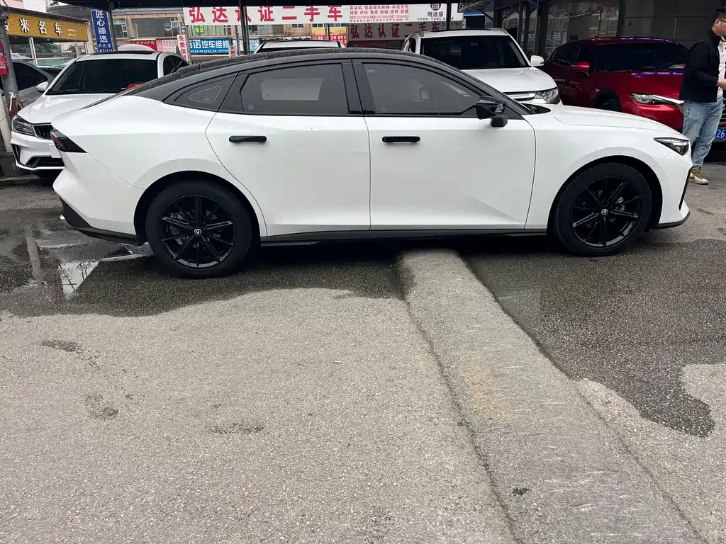 Changan UNI-V 2023 из CN, фото 8