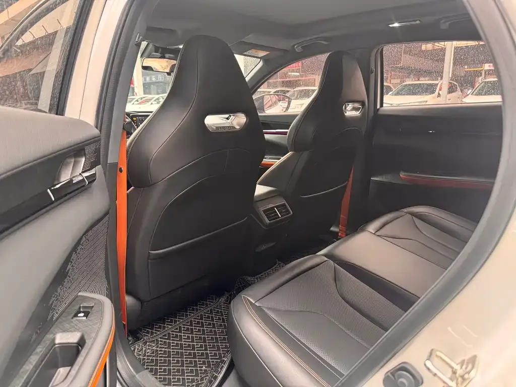 Changan UNI-V 2023 из CN, фото 5
