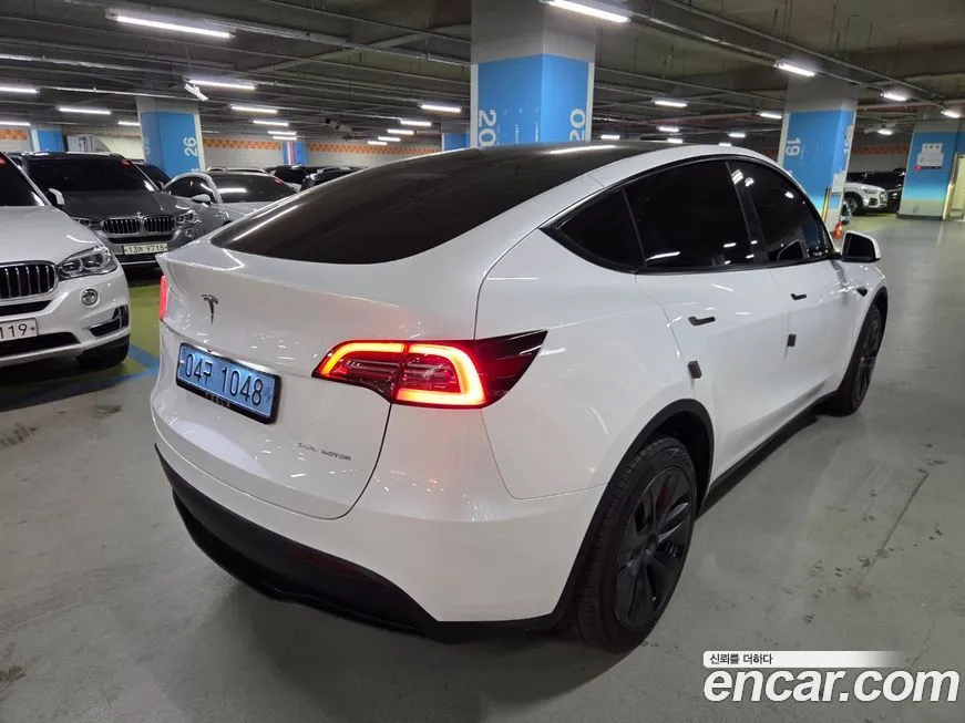 Tesla Model Y 2024 из KR, фото 2