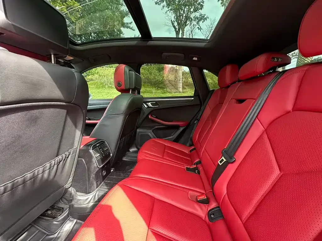 Porsche Macan 2021 из CN, фото 2