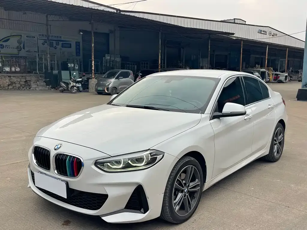 BMW 1 Series — фото 1