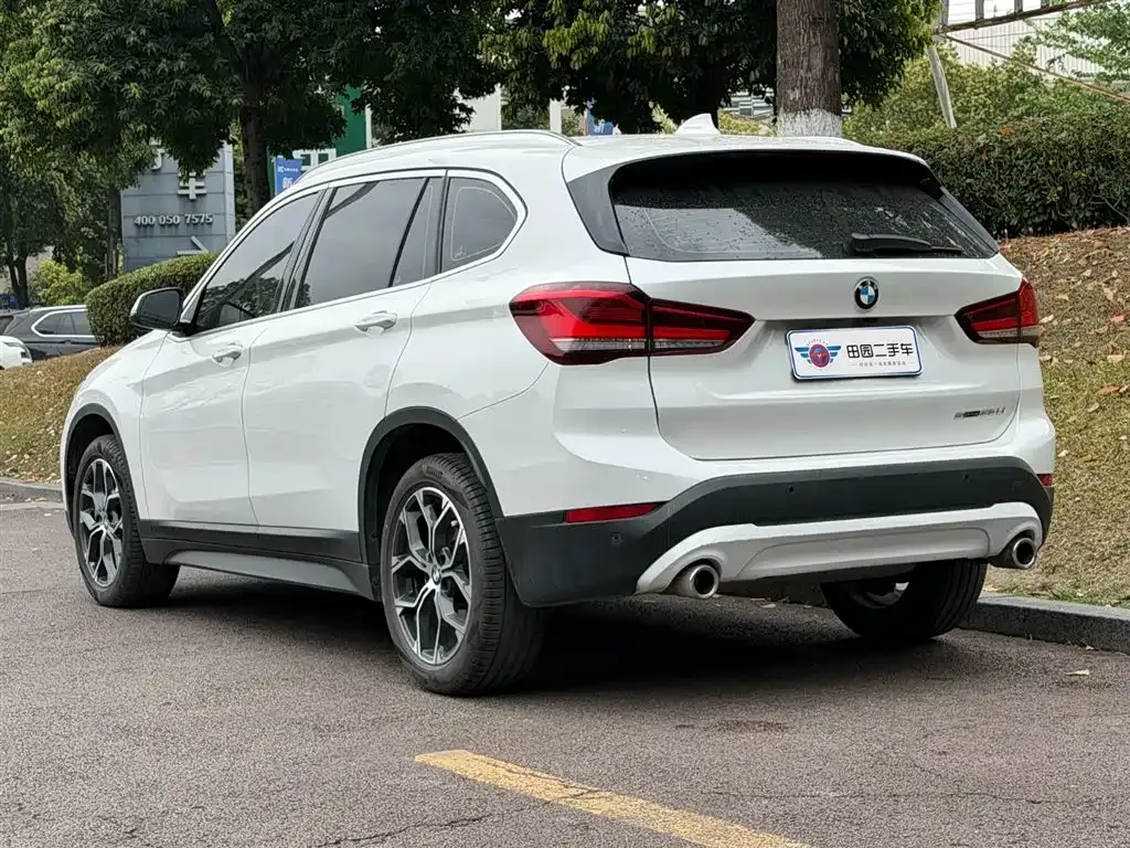 BMW X1 — фото 8