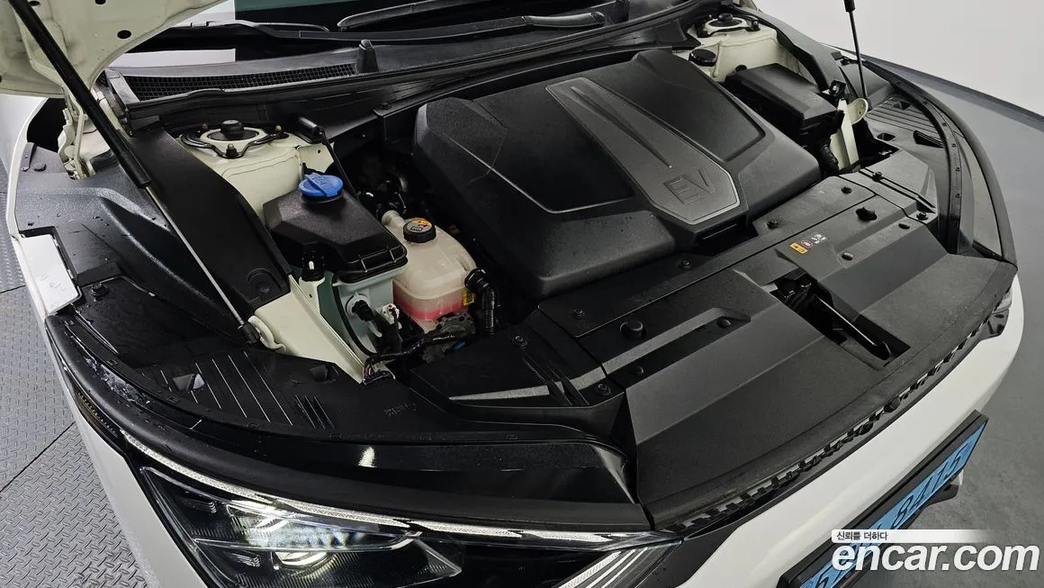 Kia EV6 2023 из KR, фото 5