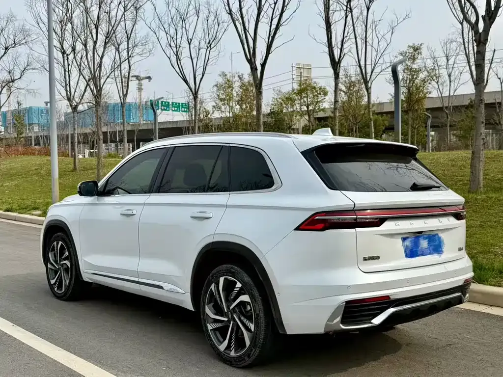 Geely Xingyue L — фото 7