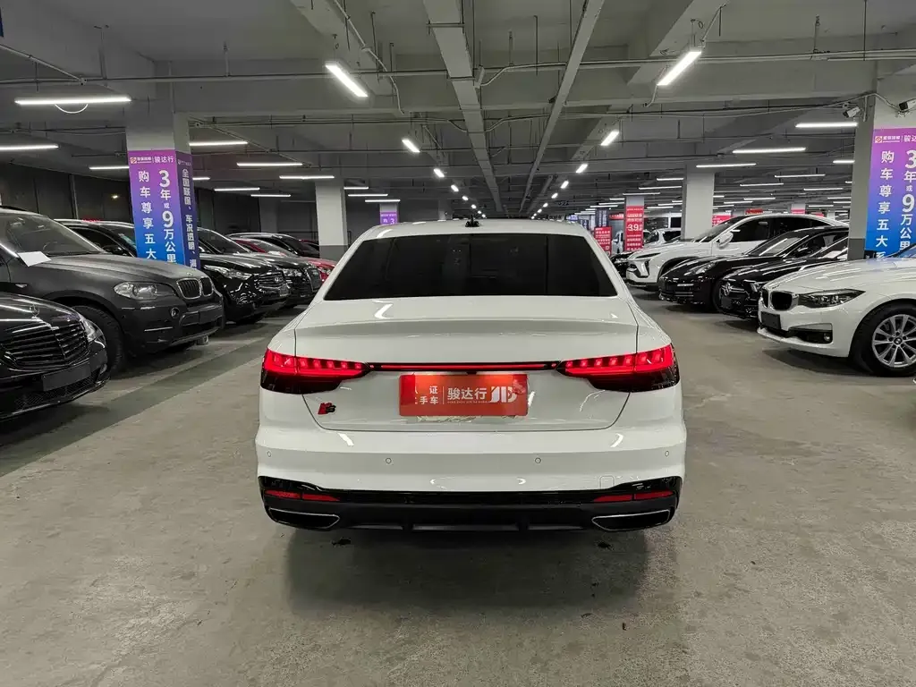 Audi A4L 2022 из CN, фото 7