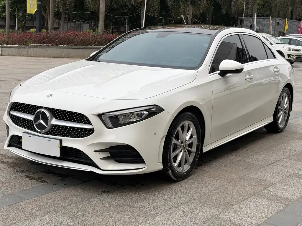 Mercedes-Benz A-Class — фото 1