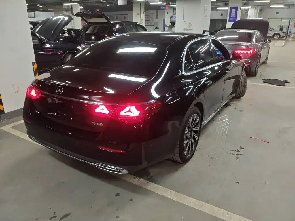 Mercedes-Benz E-Class 2025 из CN, фото 2