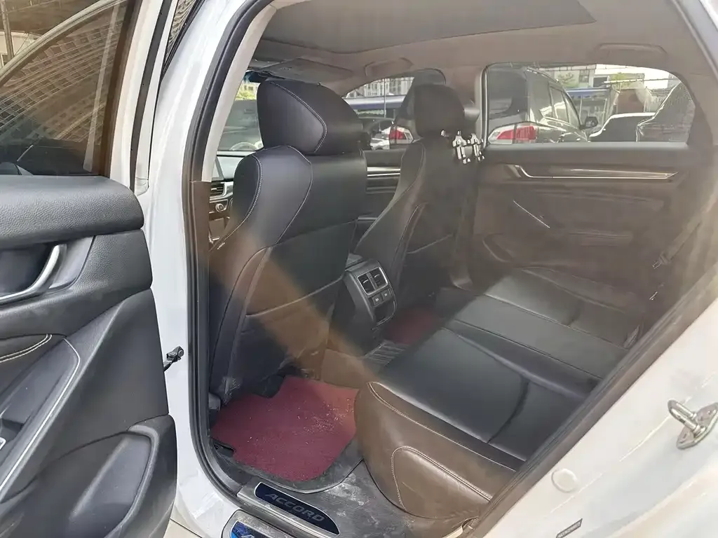 Honda Accord 2022 из CN, фото 2