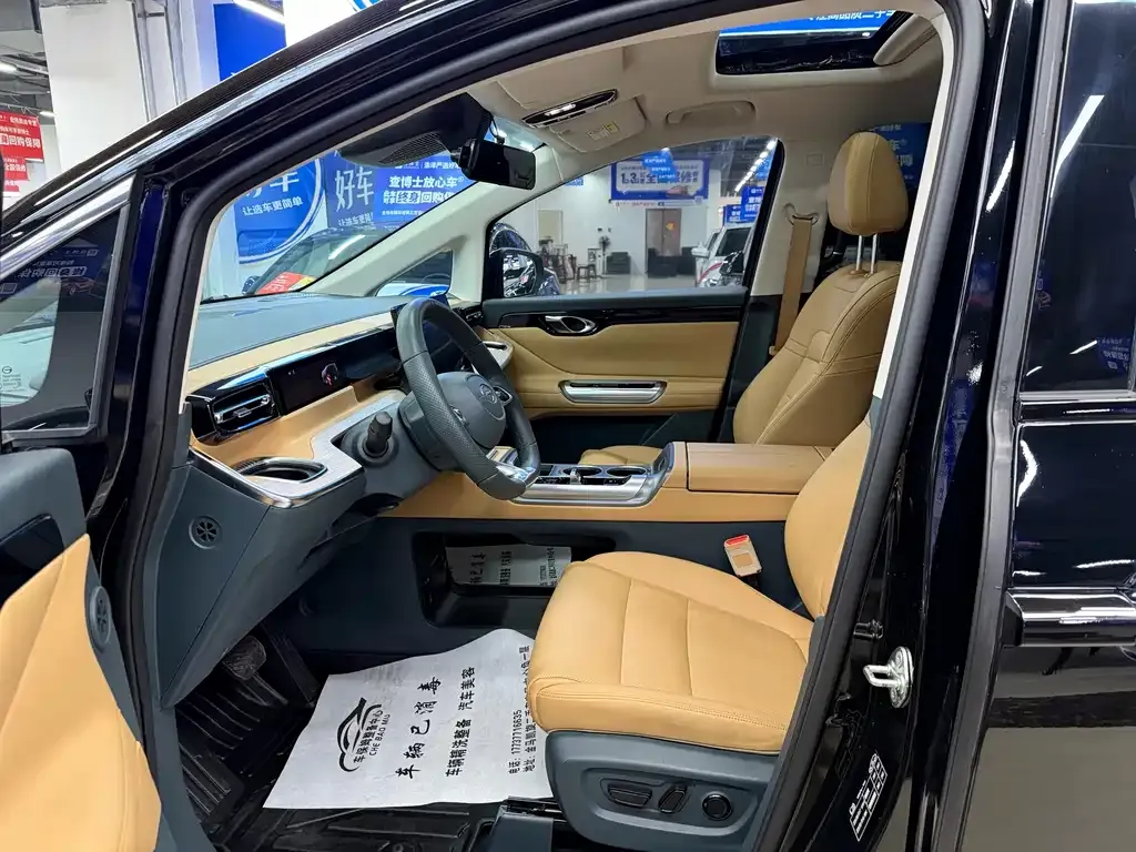 GAC Motor Trumpchi E8 — фото 5