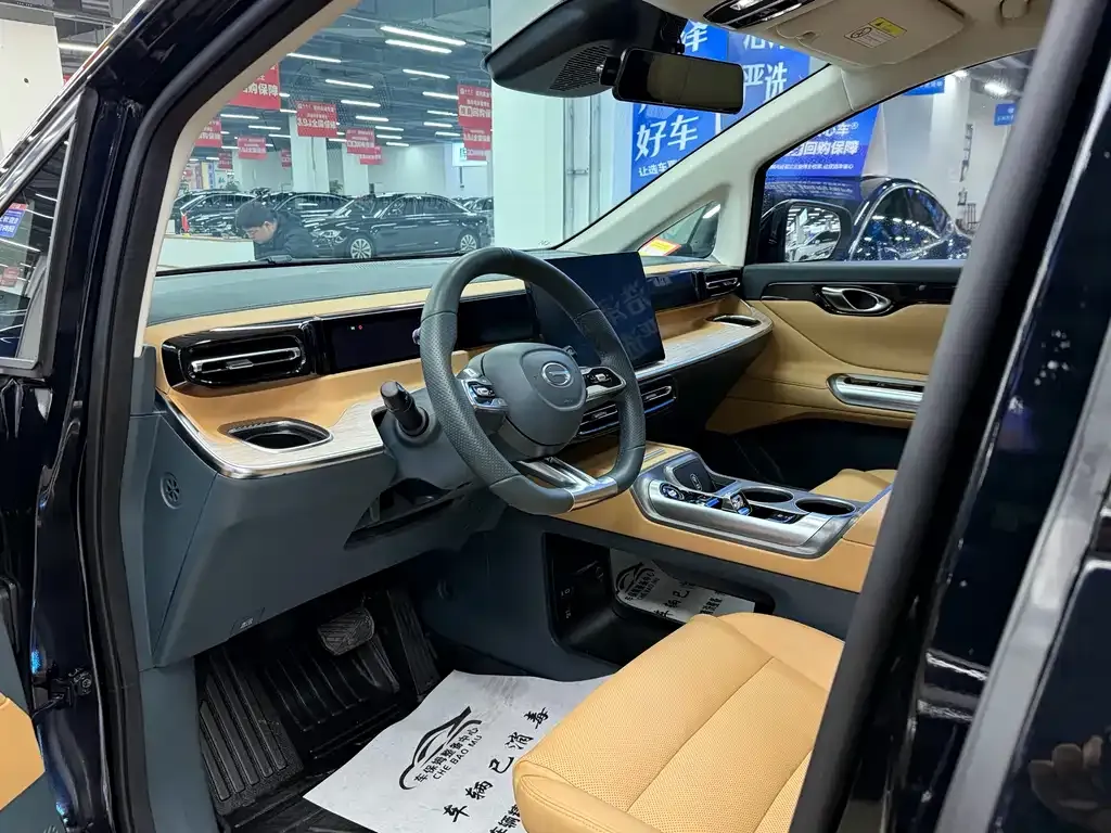 GAC Motor Trumpchi E8 — фото 7