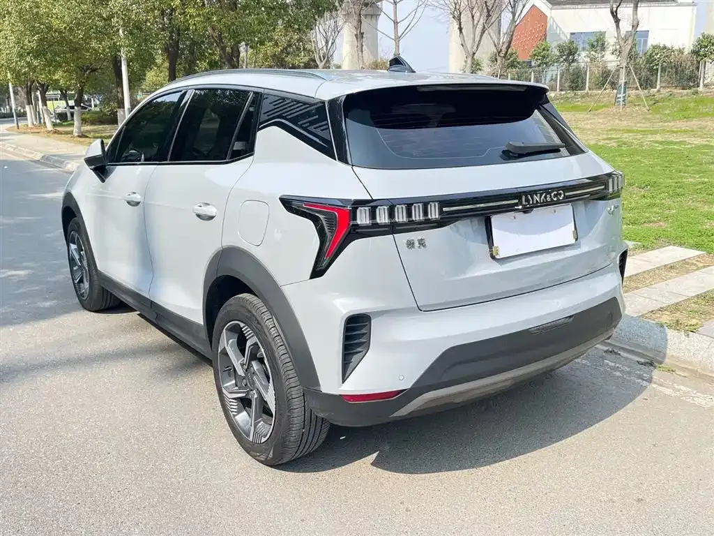 Lynk & Co 06 EM-P 2024 из CN, фото 10