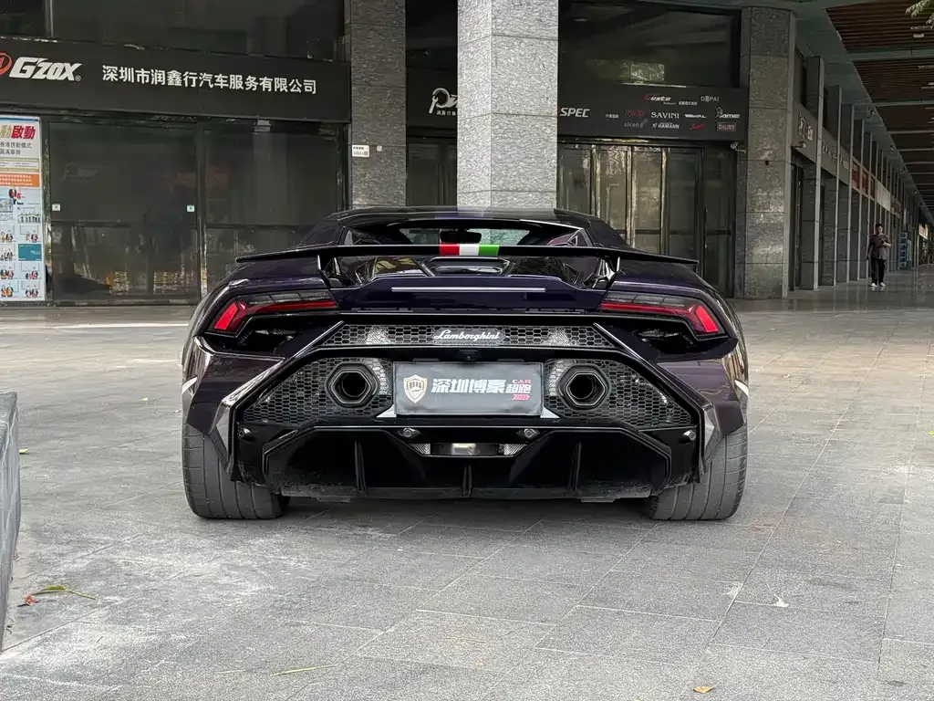 Lamborghini Huracan 2025 из CN, фото 6
