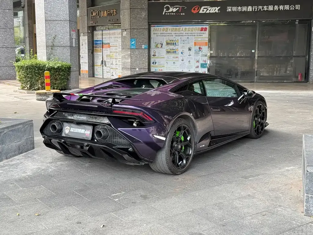 Lamborghini Huracan 2025 из CN, фото 10
