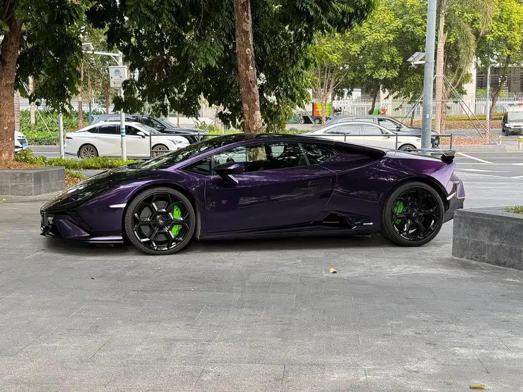 Lamborghini Huracan 2025 из CN, фото 9
