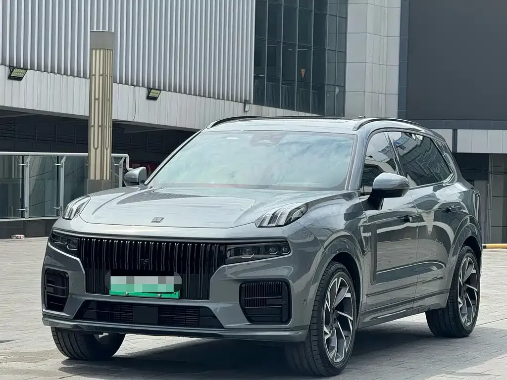 Lynk & Co 09 EM-P