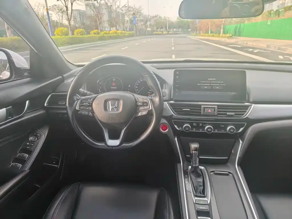 Honda Inspire — фото 8