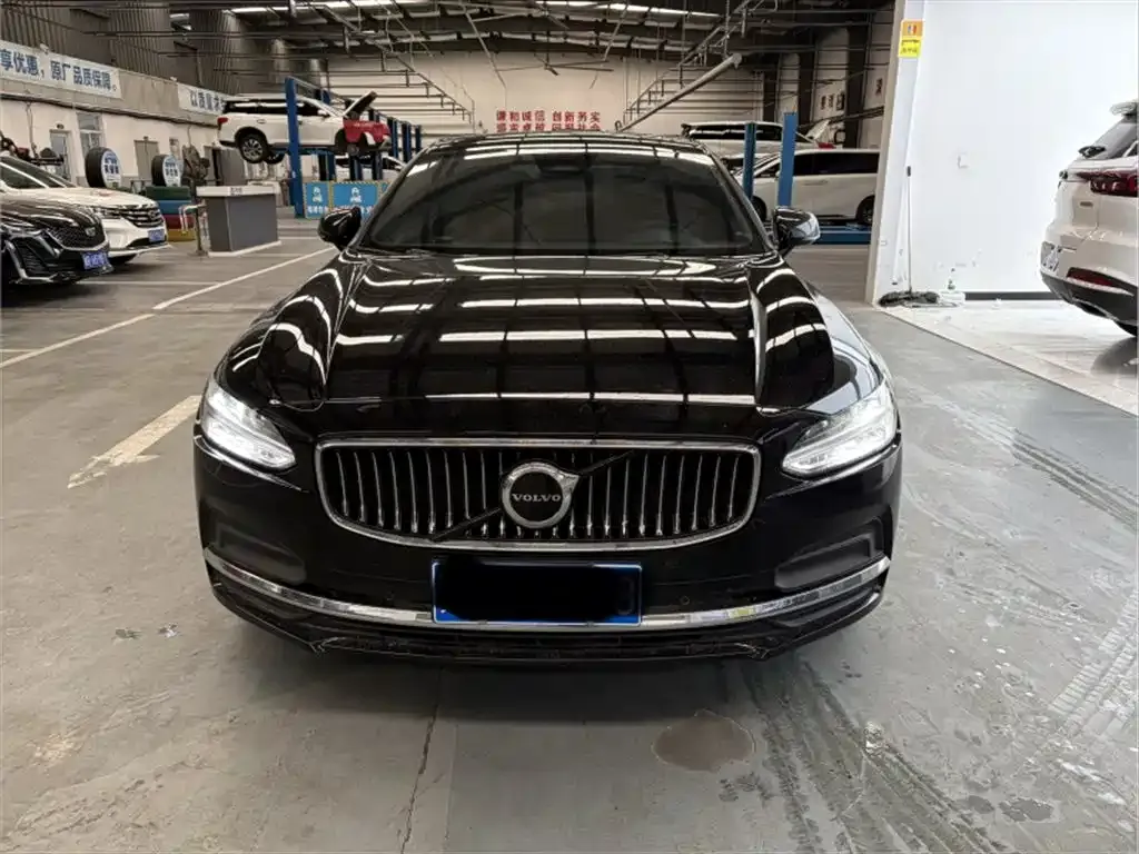 Volvo S90 2024 из CN, фото 3