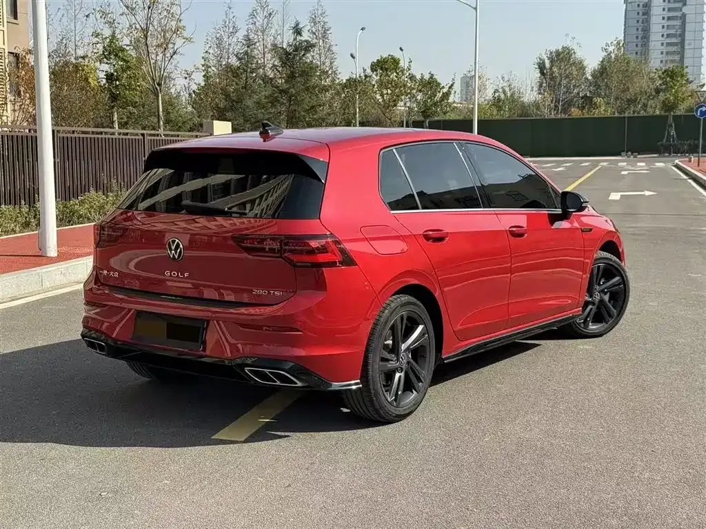 Volkswagen Golf 2022 из CN, фото 7