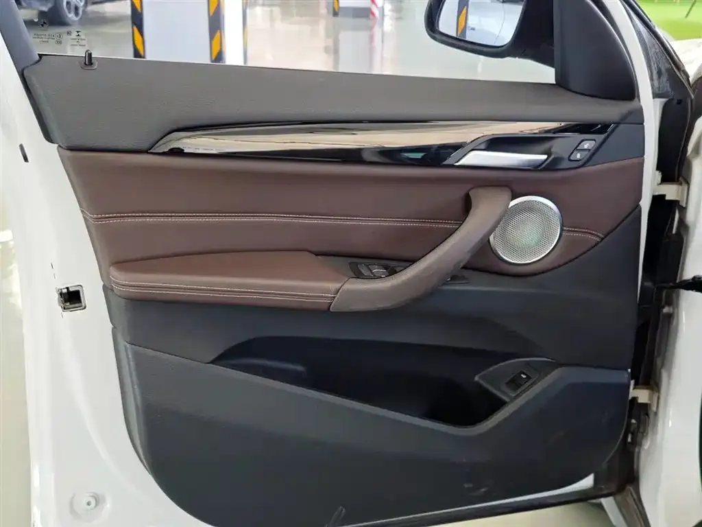 BMW X1 2021 из CN, фото 10