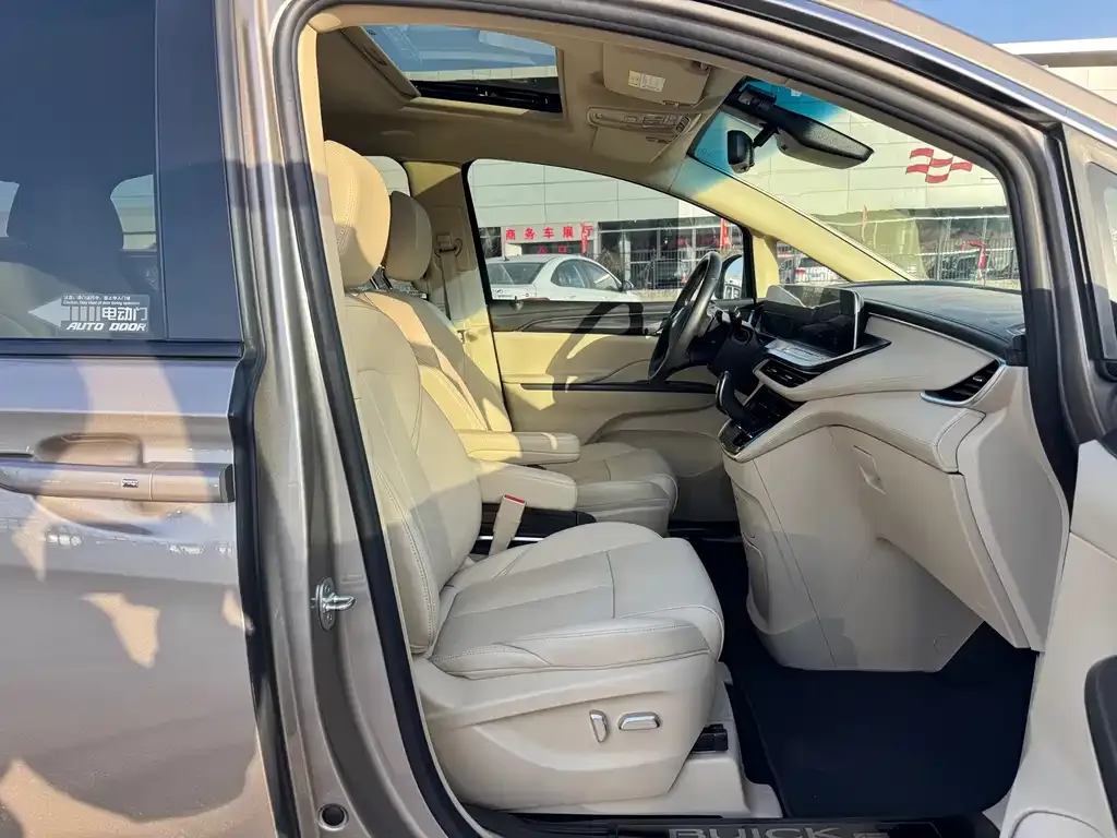 Buick GL8 2022 из CN, фото 4