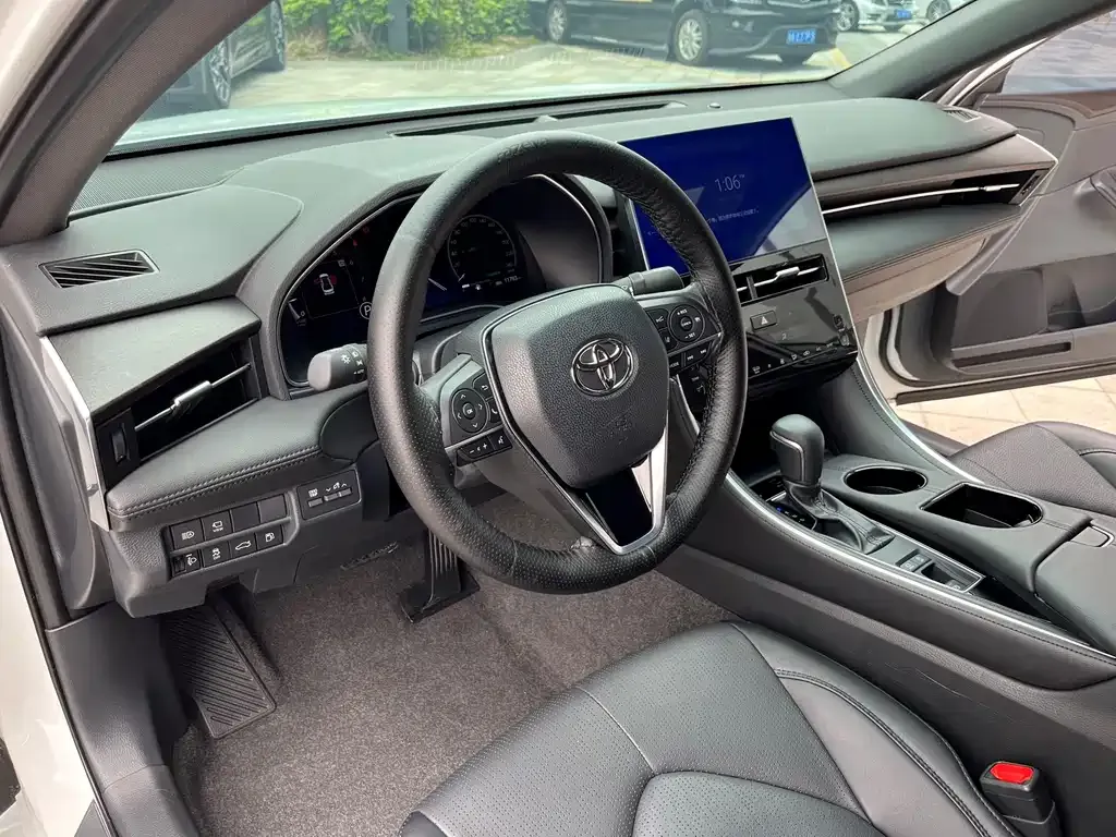 Toyota Avalon 2023 из CN, фото 2