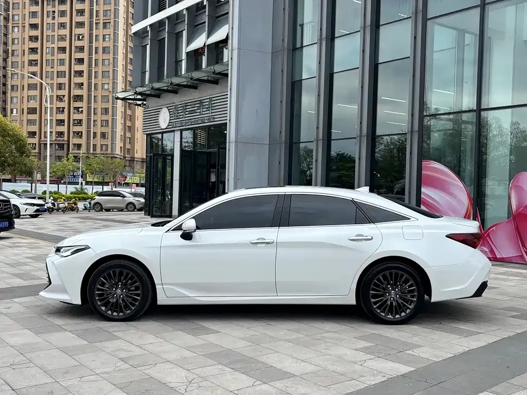 Toyota Avalon 2023 из CN, фото 3