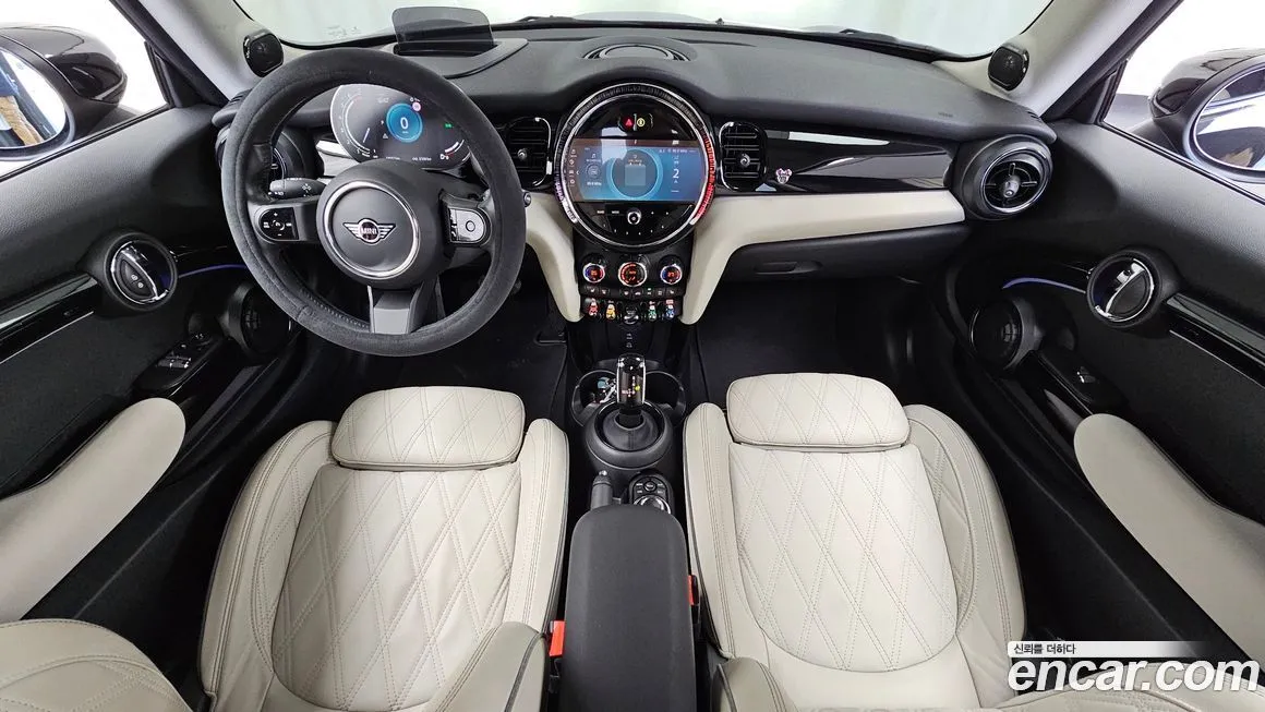 Mini Cooper 2023 из KR, фото 8