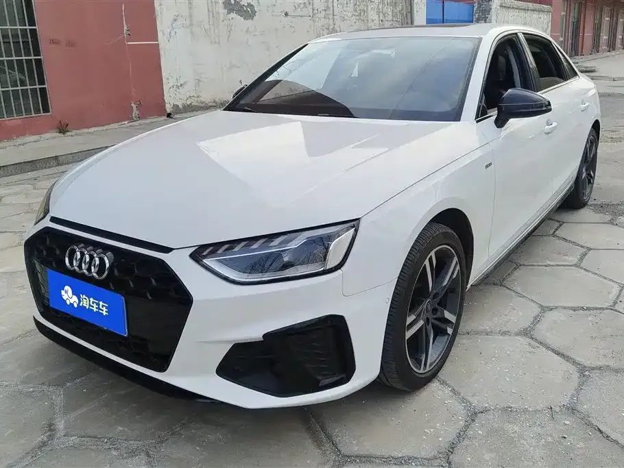 Audi A4L 2023 из CN, фото 1