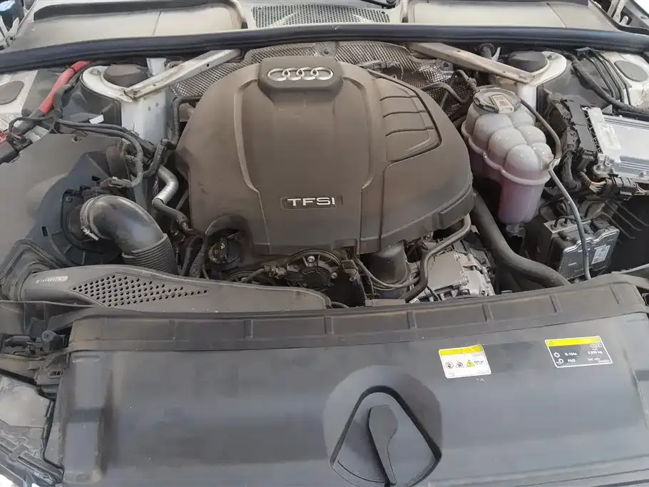 Audi A4L 2023 из CN, фото 3