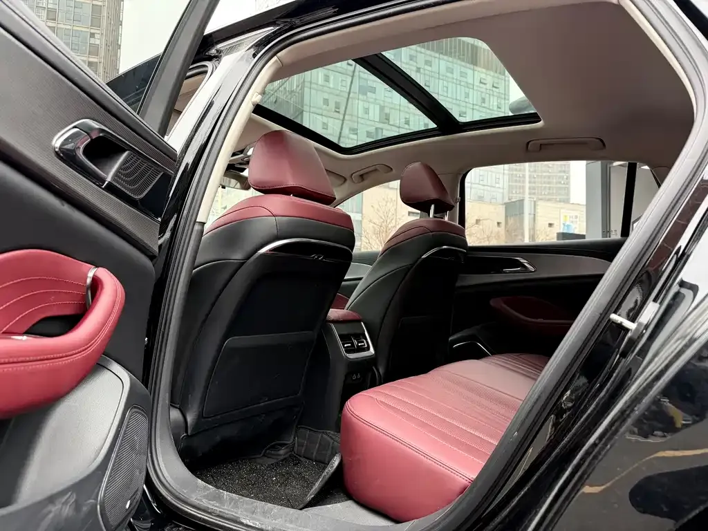 Hongqi H5 2024 из CN, фото 10