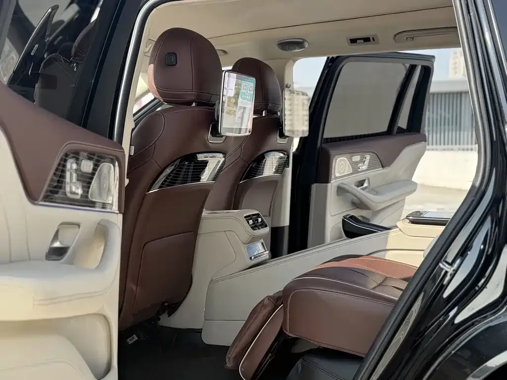 Mercedes-Benz GLS — фото 7