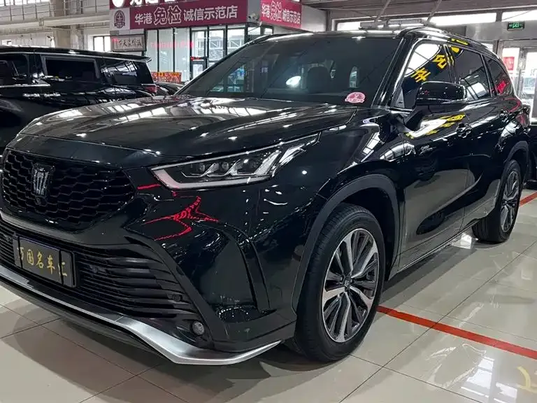 Toyota Crown Kluger 2025 из CN, фото 1