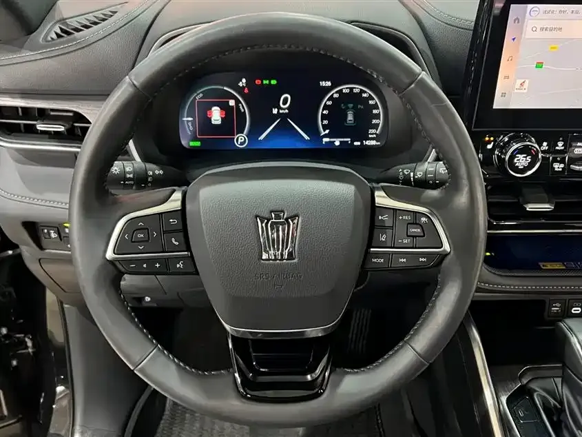 Toyota Crown Kluger 2025 из CN, фото 6