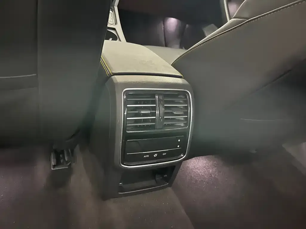 Volkswagen CC 2022 из CN, фото 6