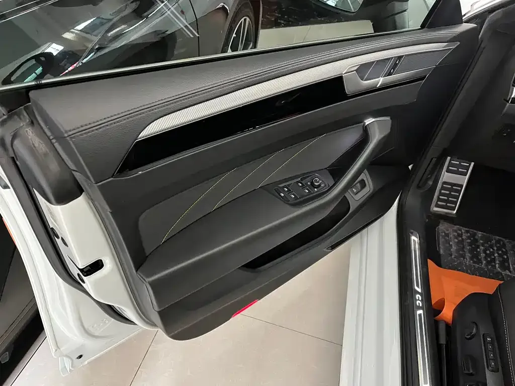 Volkswagen CC 2022 из CN, фото 10