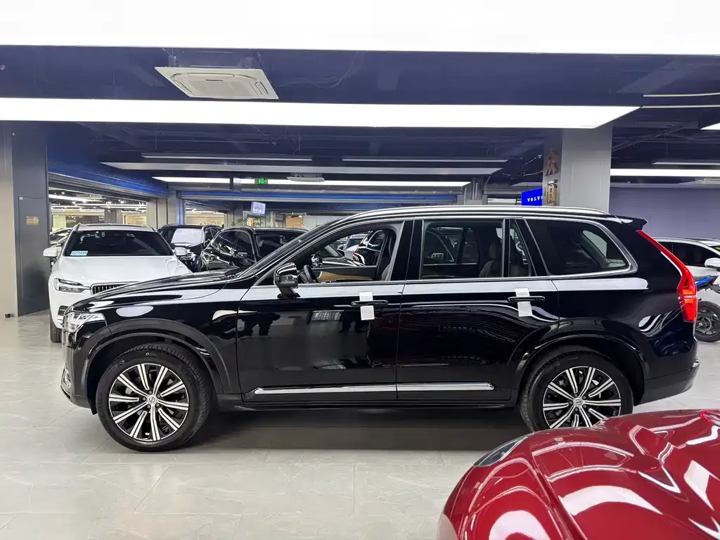Volvo XC90 2024 из CN, фото 4