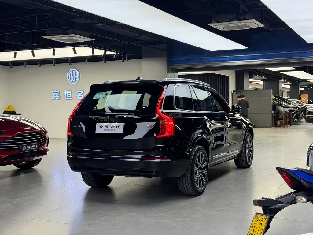 Volvo XC90 2024 из CN, фото 8