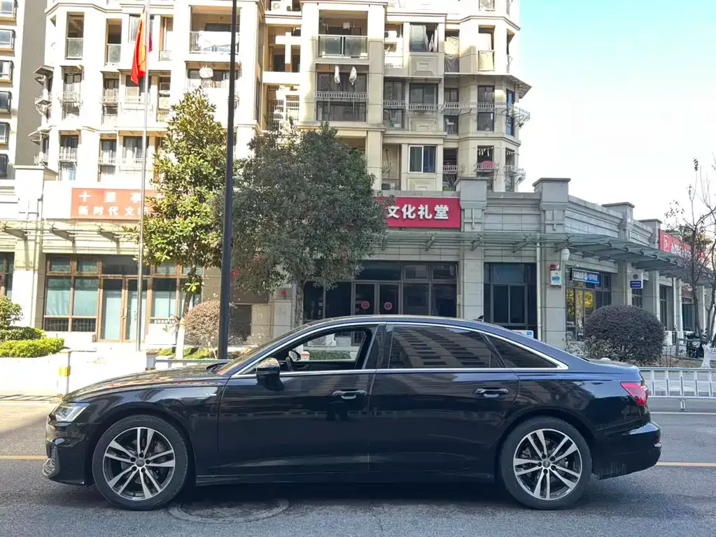 Audi A6L 2021 из CN, фото 5