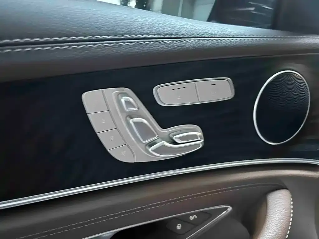 Mercedes-Benz E-Class 2023 из CN, фото 4