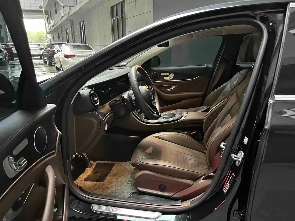 Mercedes-Benz E-Class 2023 из CN, фото 10