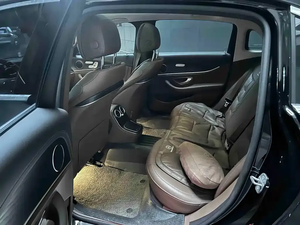 Mercedes-Benz E-Class 2023 из CN, фото 7