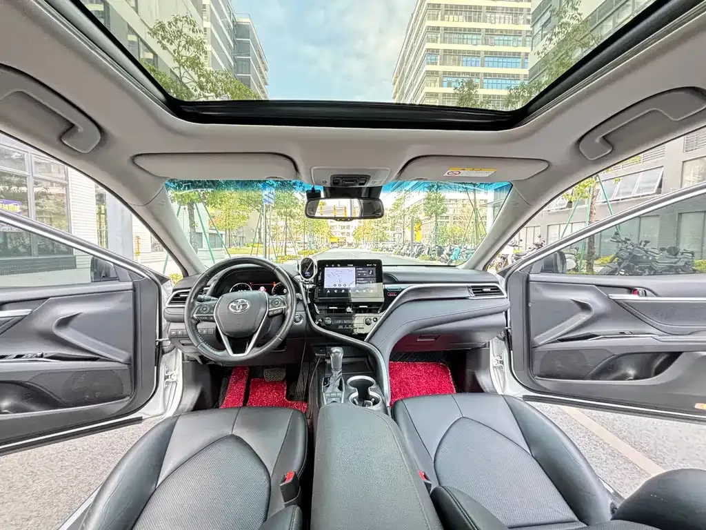 Toyota Camry 2023 из CN, фото 6