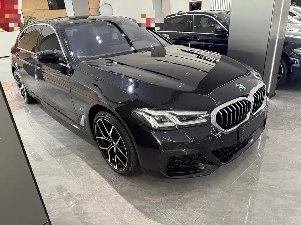BMW 5 Series — фото 4