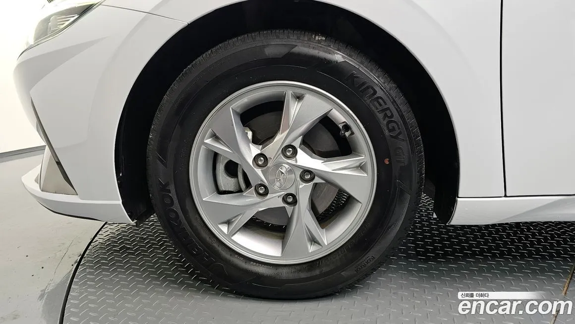 Hyundai AVANTE — фото 9
